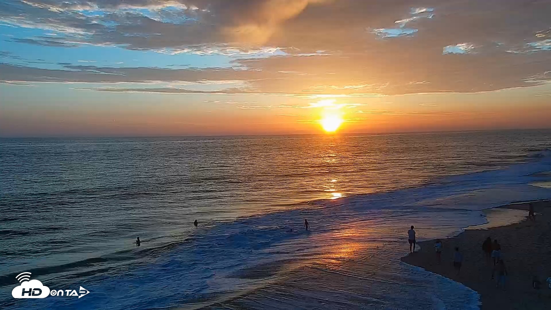 Snapshot of Carlsbad Beach Surf Live Webcam taken Jul 12, 2026, 7:55pm PDT