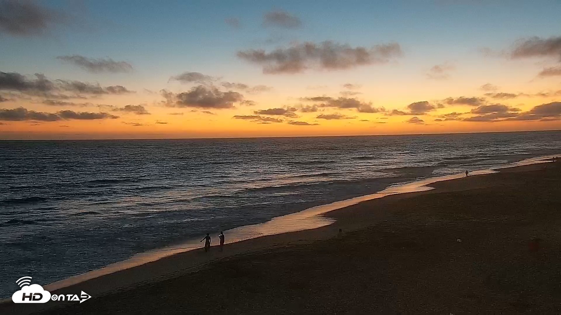 Snapshot of Carlsbad Beach Surf Live Webcam taken Jul 6, 2026, 8:37pm PDT