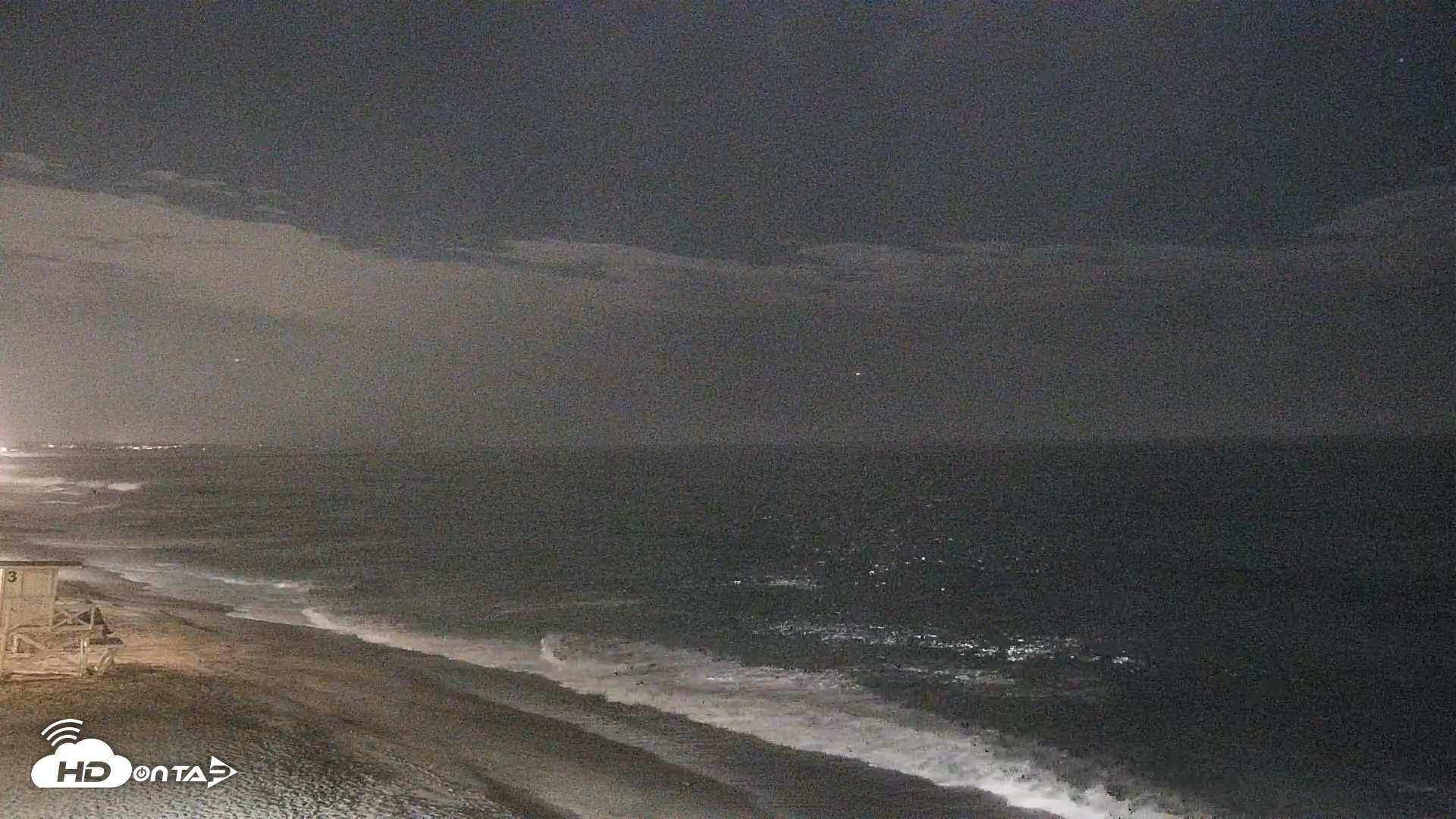 Snapshot of Carlsbad Beach Surf Live Webcam taken Aug 23, 2026, 9:43pm PDT