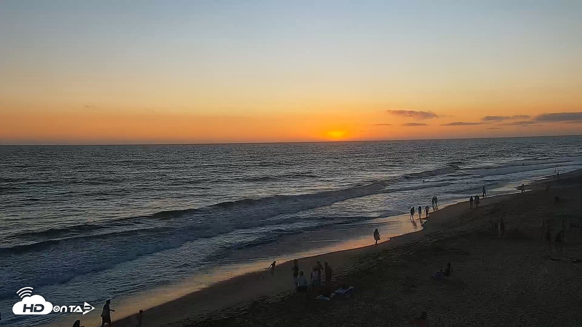 Snapshot of Carlsbad Beach Surf Live Webcam taken Jul 22, 2026, 7:57pm PDT