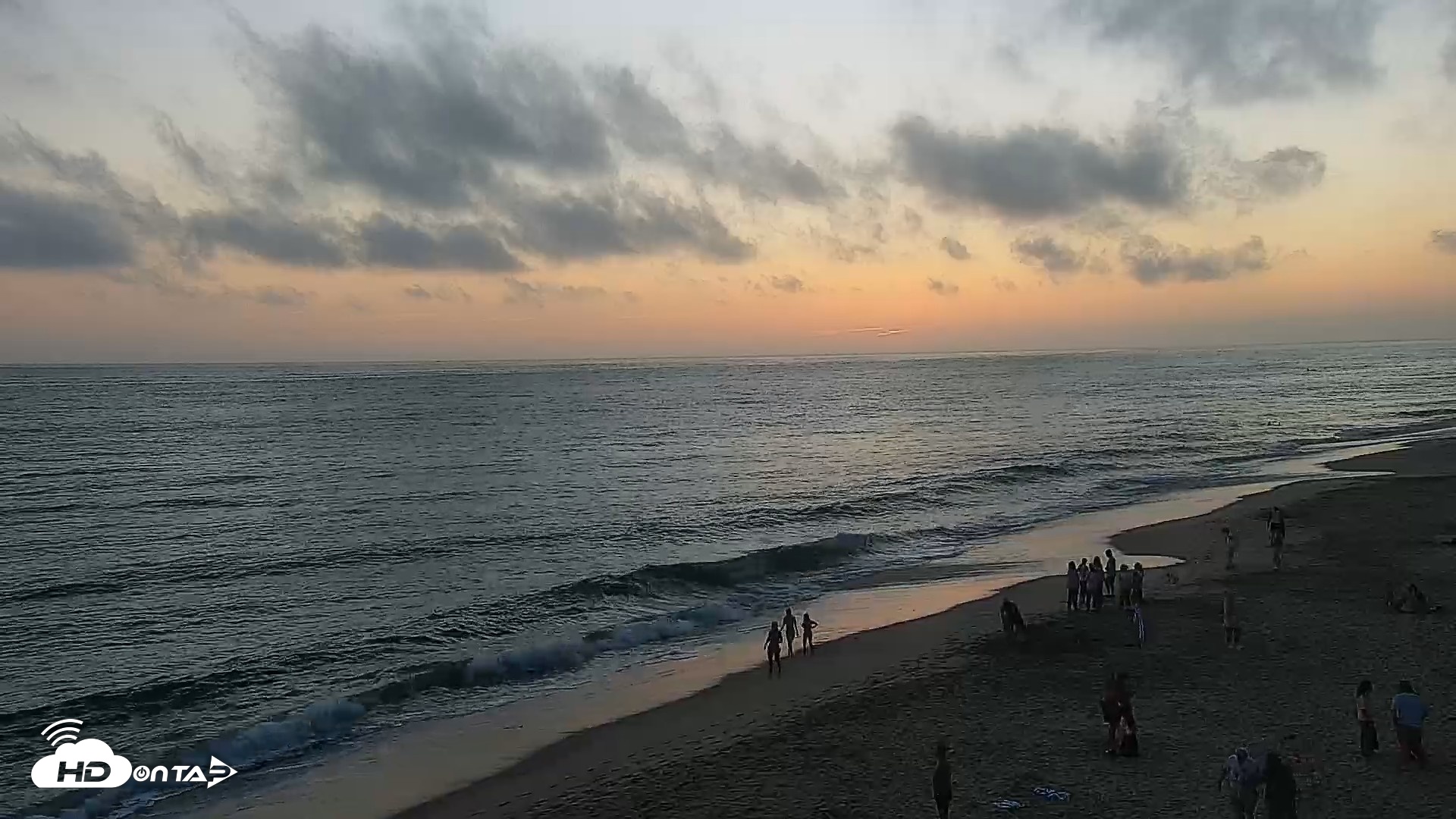 Snapshot of Carlsbad Beach Surf Live Webcam taken Jul 14, 2026, 8:03pm PDT