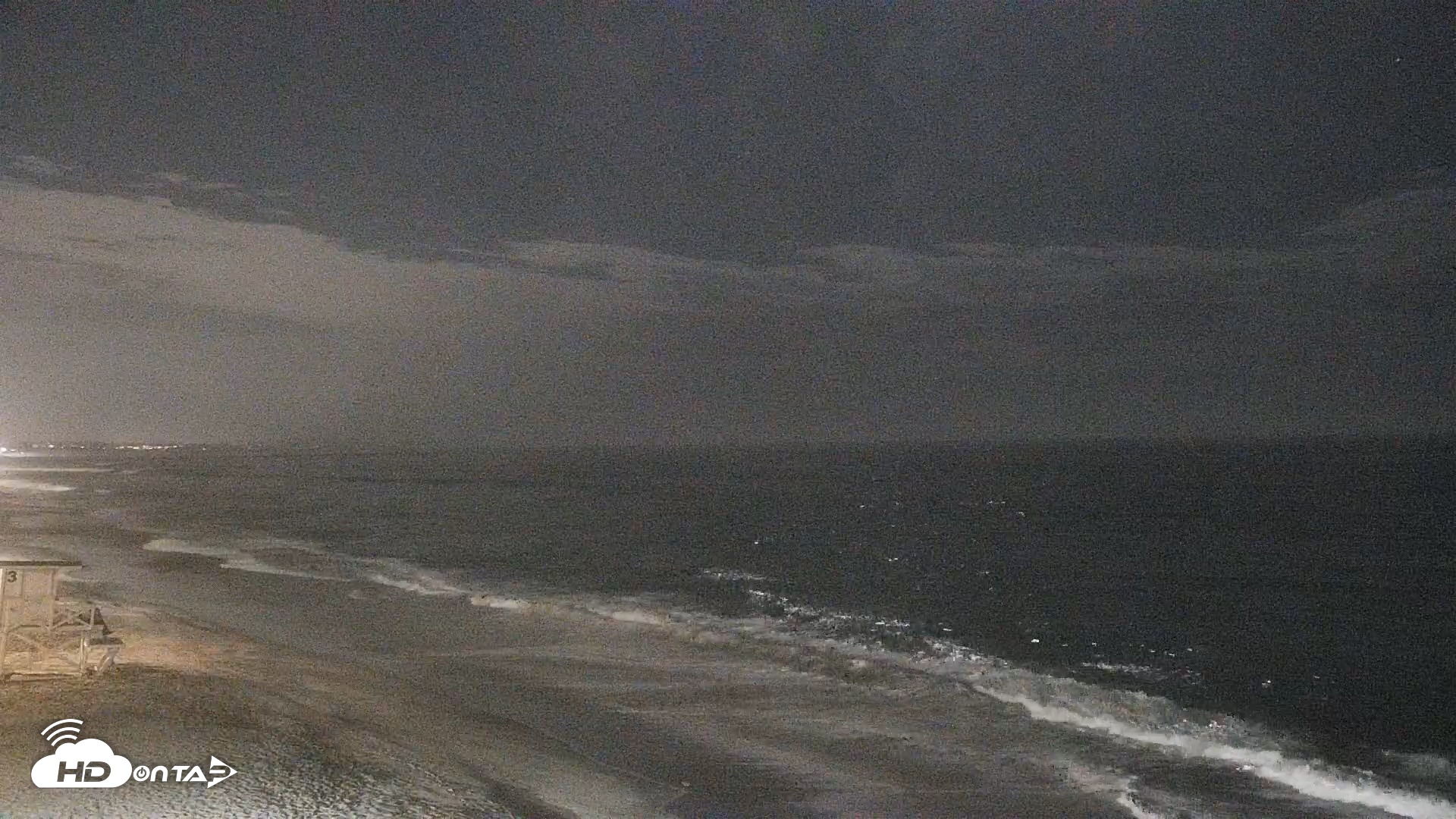 Snapshot of Carlsbad Beach Surf Live Webcam taken Aug 23, 2026, 9:43pm PDT