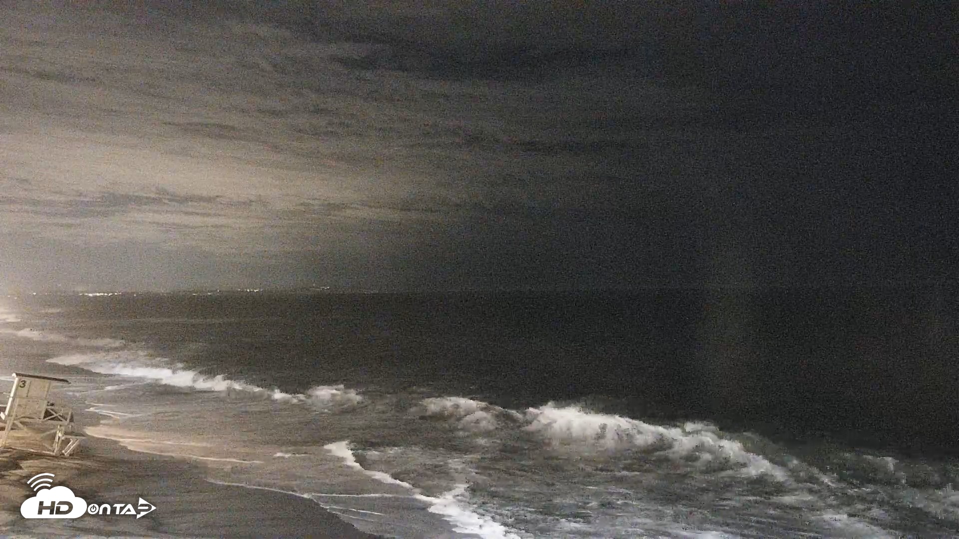 Snapshot of Carlsbad Beach Surf Live Webcam taken Sep 7, 2026, 8:07pm PDT