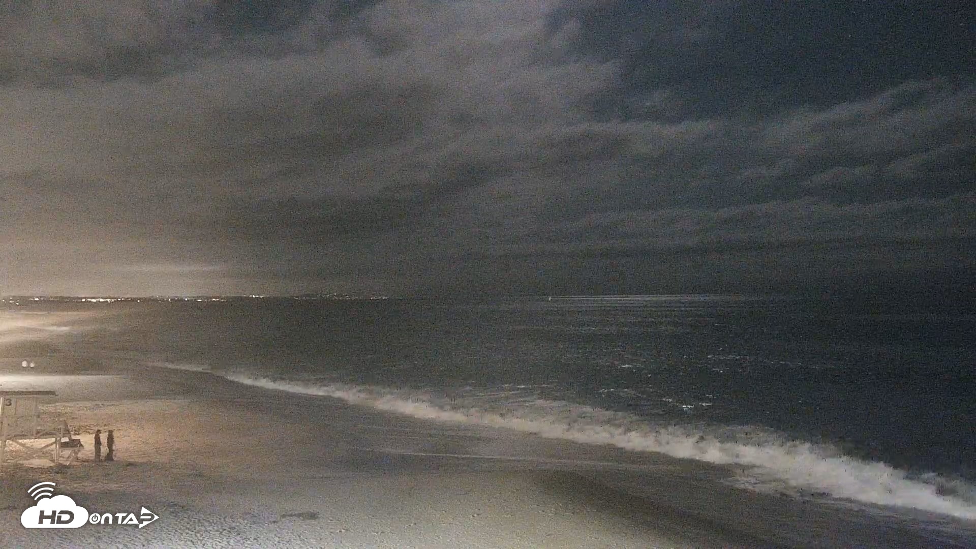 Snapshot of Carlsbad Beach Surf Live Webcam taken Jun 26, 2026, 10:33pm PDT