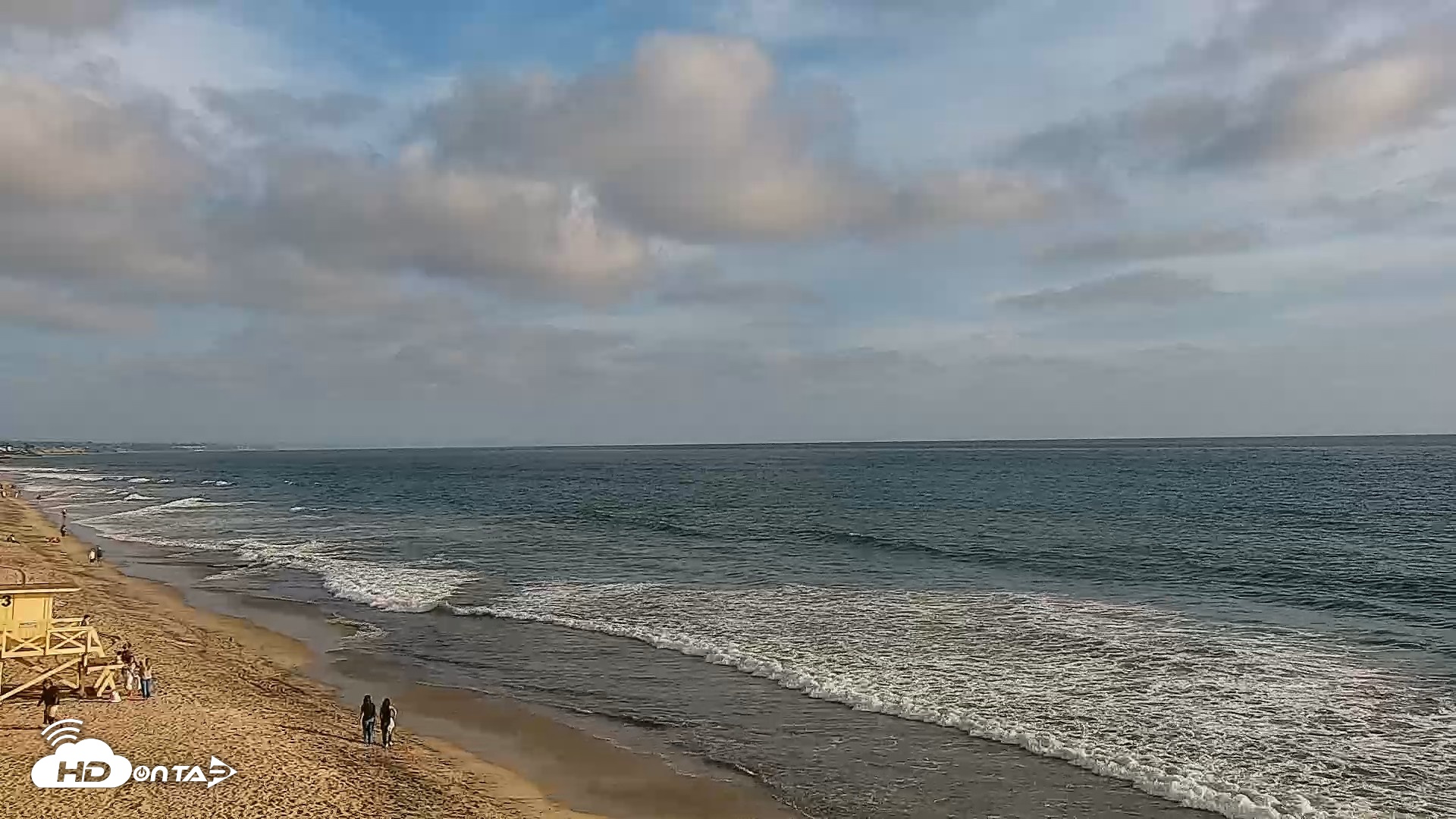 Snapshot of Carlsbad Beach Surf Live Webcam taken Apr 29, 2026, 6:15pm PDT