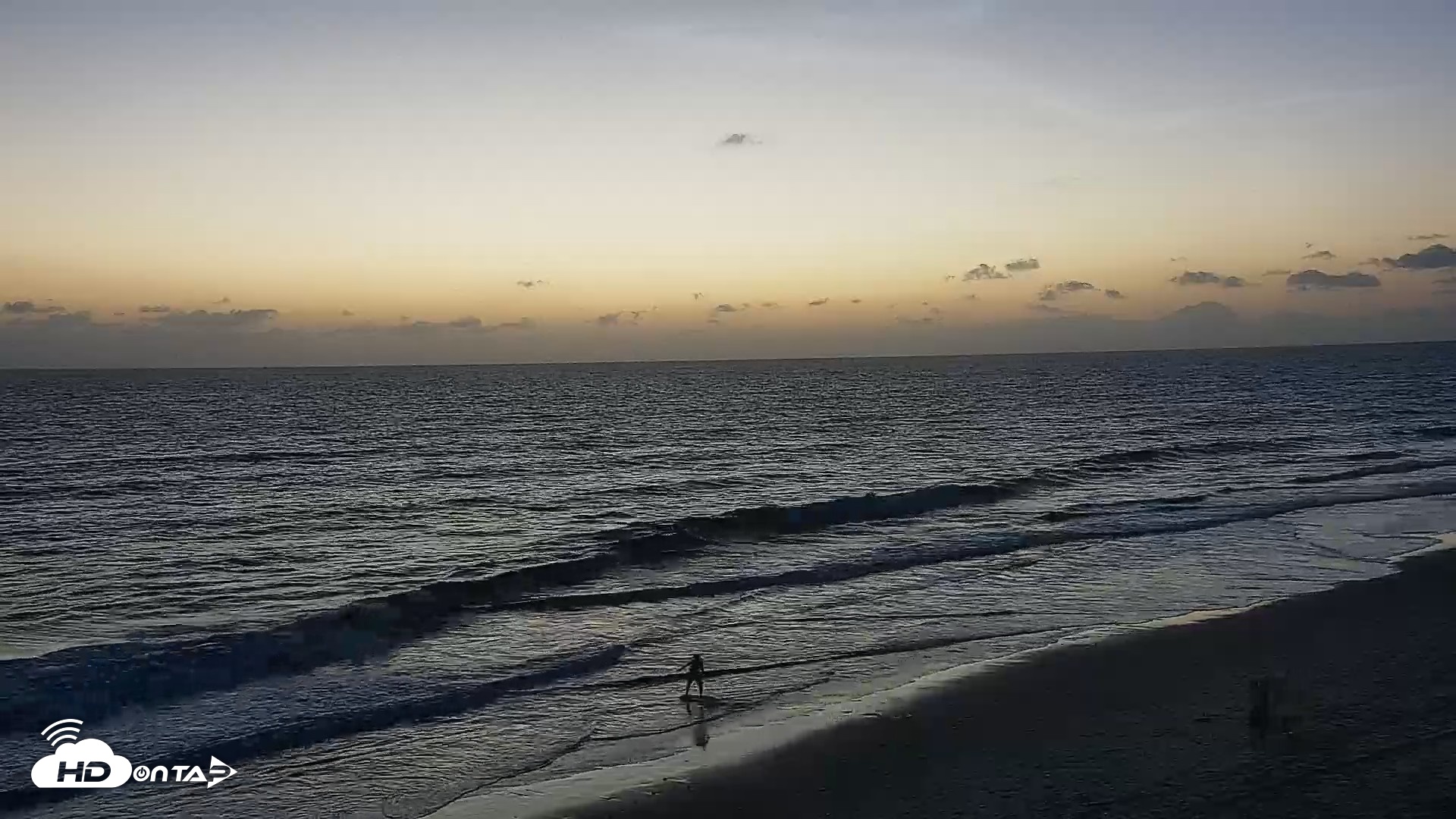 Snapshot of Carlsbad Beach Surf Live Webcam taken Sep 16, 2026, 7:15pm PDT