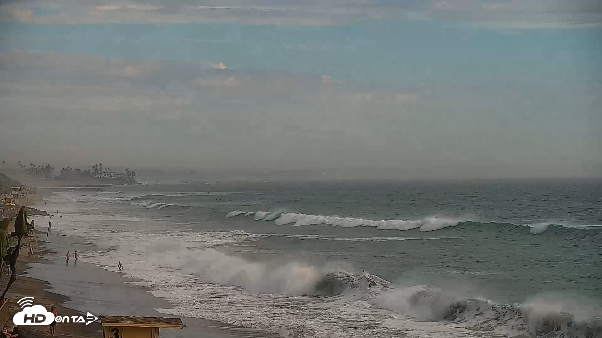 Snapshot of Carlsbad Beach Surf Live Webcam taken Sep 7, 2026, 5:11pm PDT