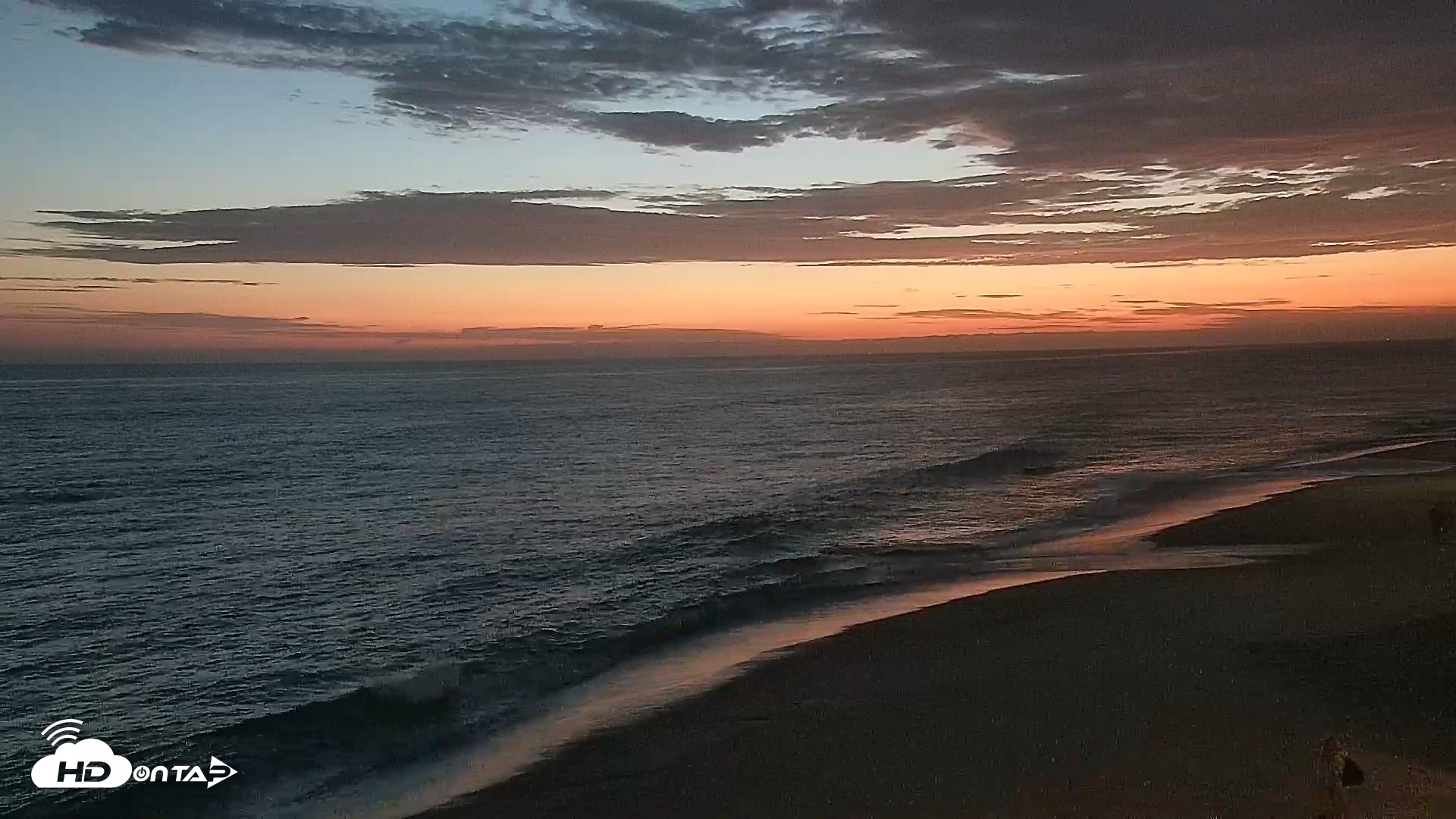 Snapshot of Carlsbad Beach Surf Live Webcam taken Jul 12, 2026, 8:39pm PDT