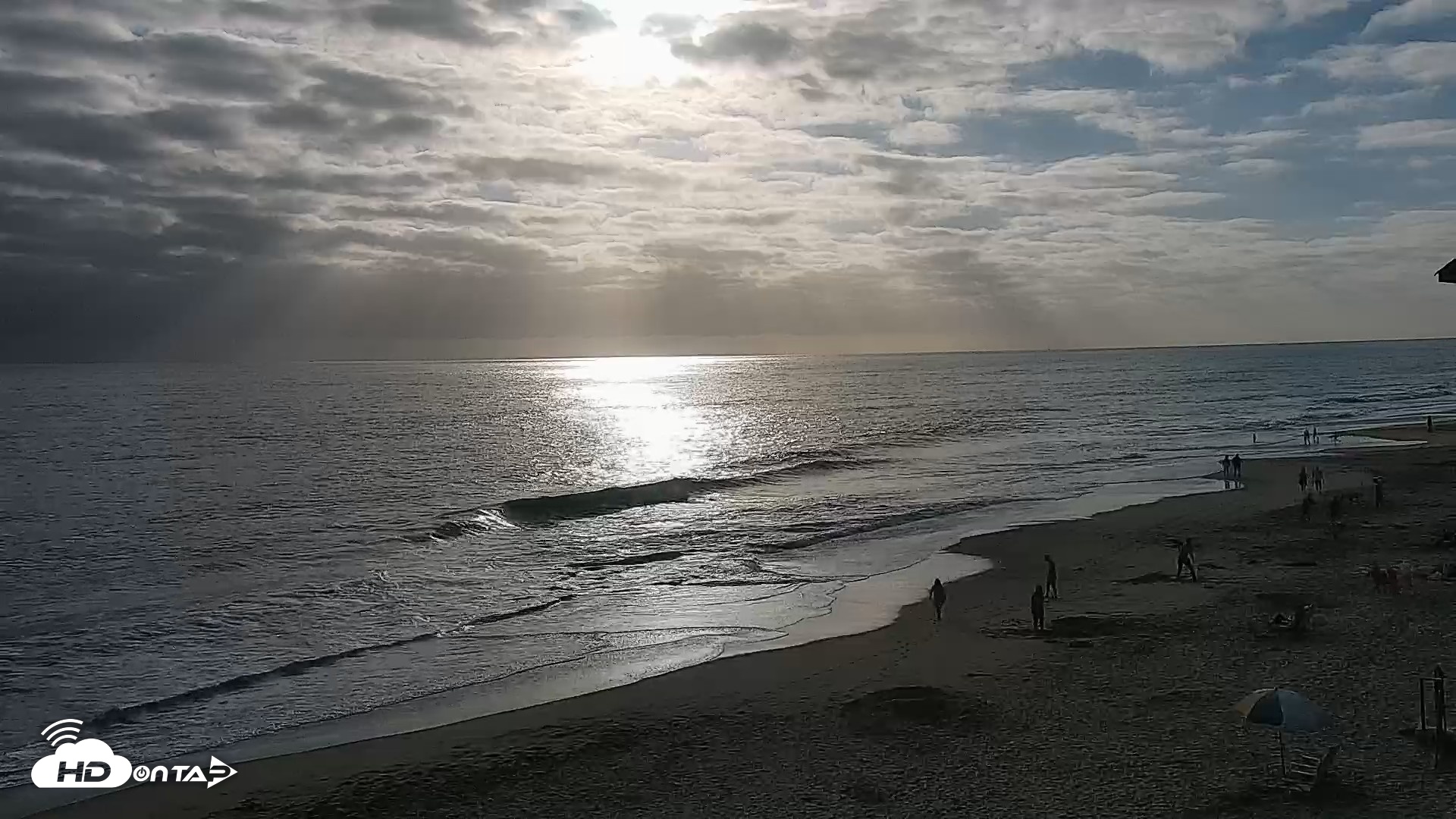 Snapshot of Carlsbad Beach Surf Live Webcam taken Jun 28, 2026, 6:43pm PDT
