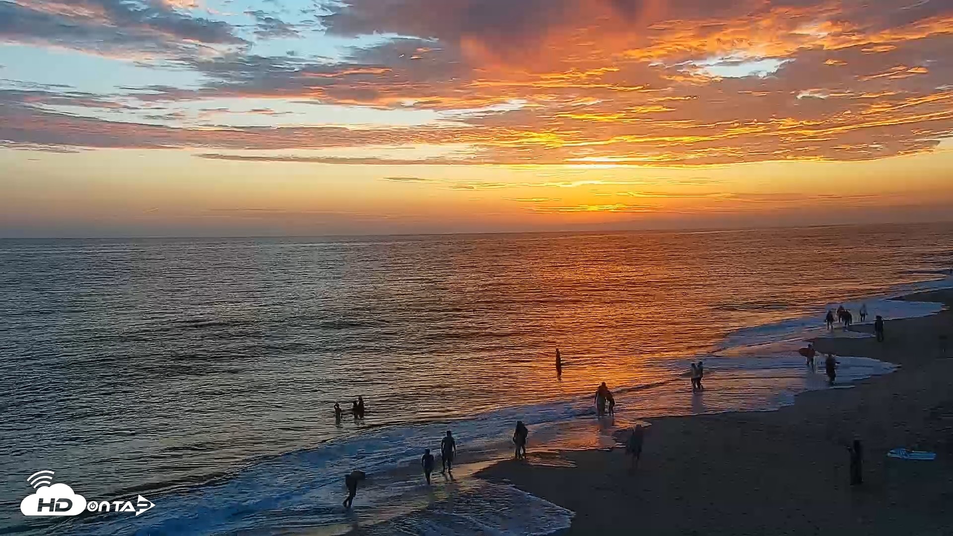 Snapshot of Carlsbad Beach Surf Live Webcam taken Jul 12, 2026, 8:03pm PDT