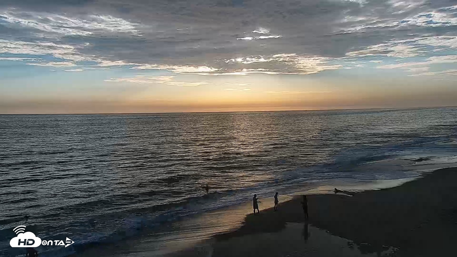 Snapshot of Carlsbad Beach Surf Live Webcam taken Jul 12, 2026, 7:18pm PDT