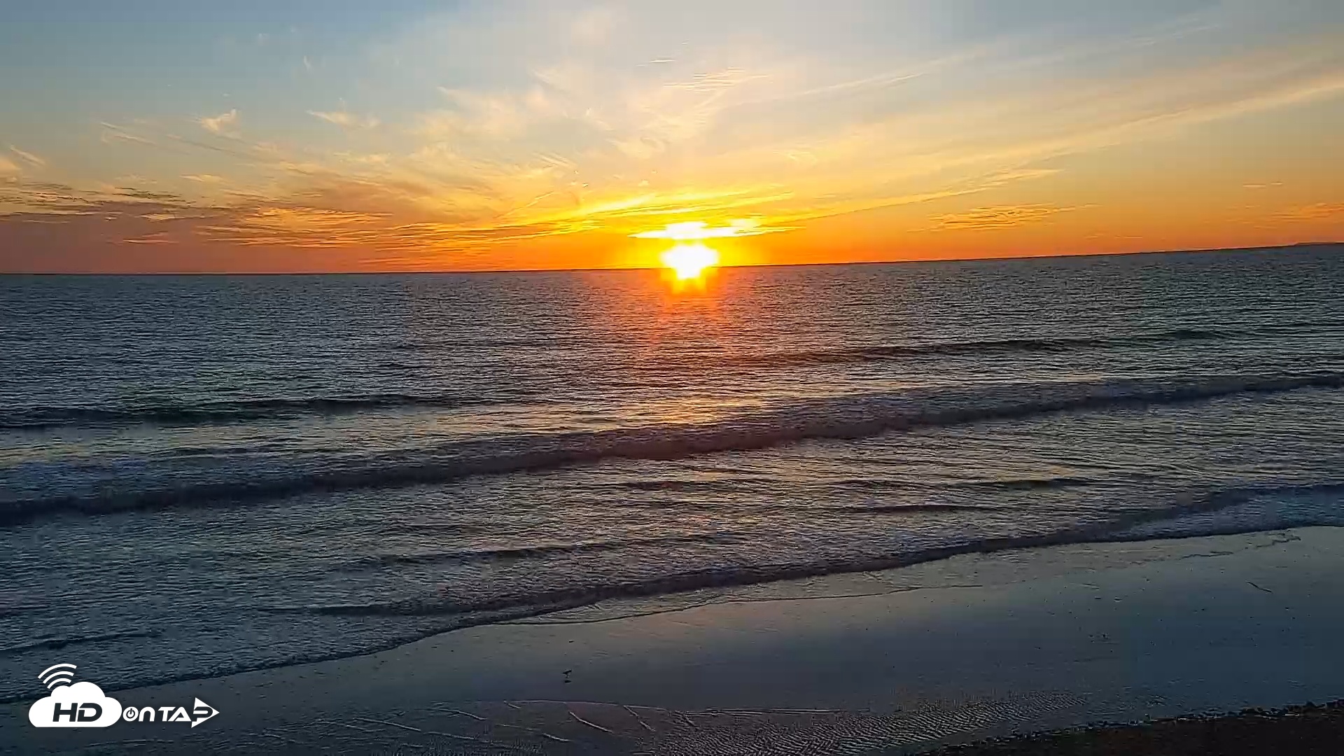 Snapshot of Carlsbad Beach Surf Live Webcam taken Feb 21, 2026, 5:39pm PST