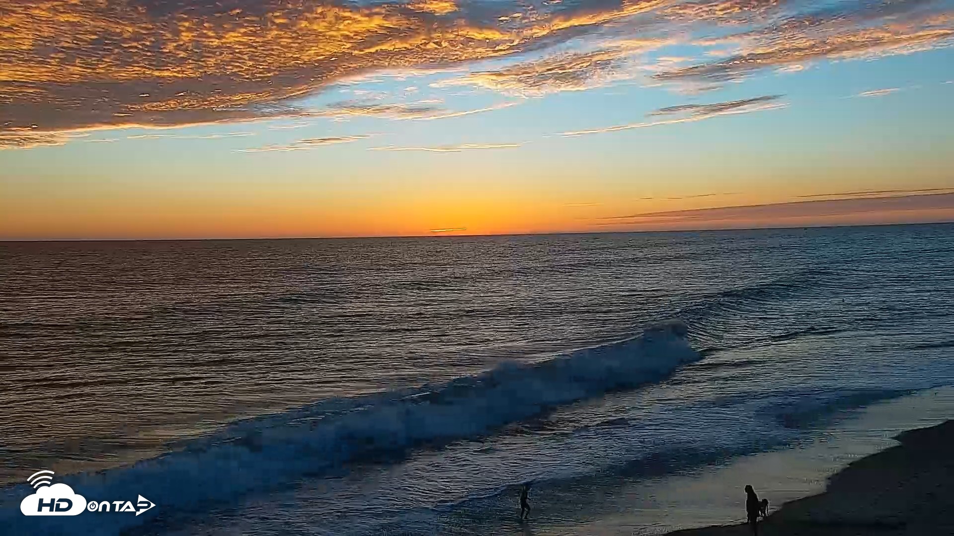 Snapshot of Carlsbad Beach Surf Live Webcam taken Sep 5, 2026, 7:11pm PDT