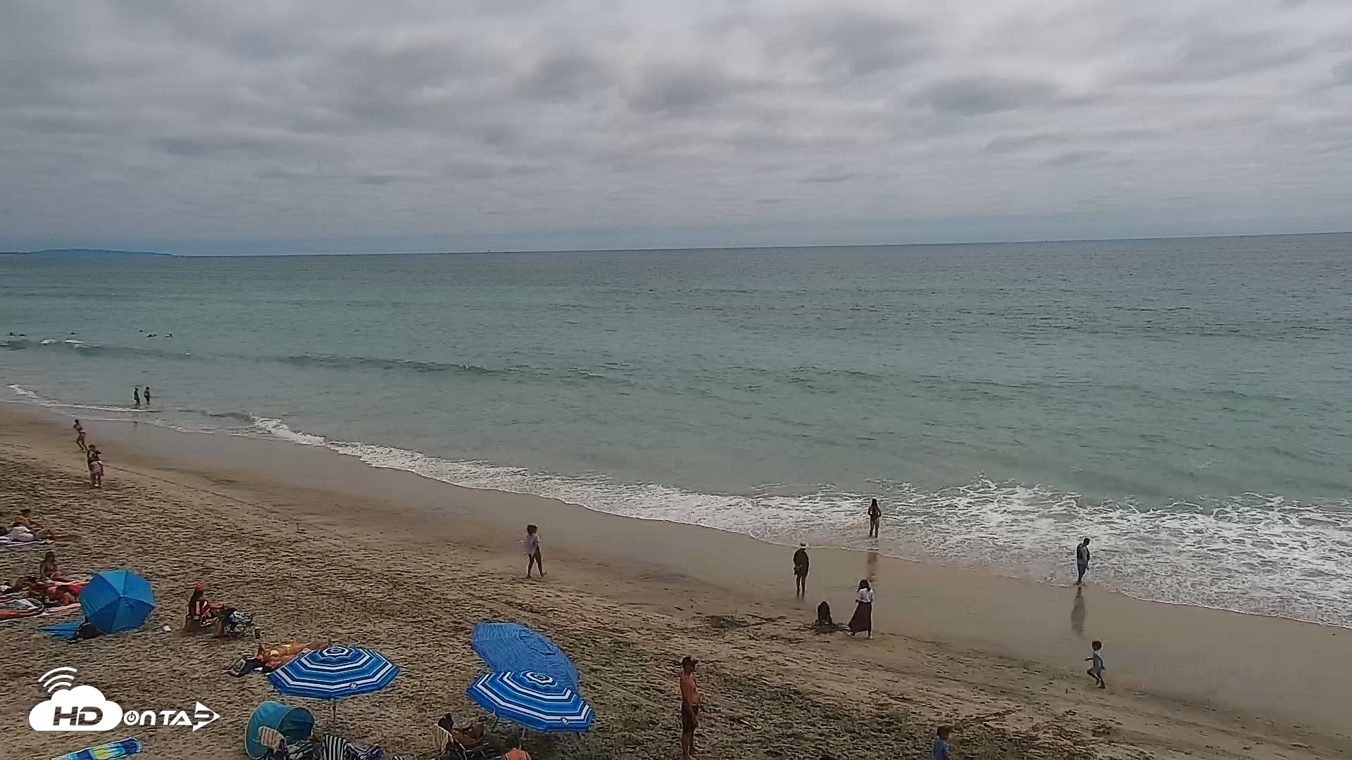 Snapshot of Carlsbad Beach Surf Live Webcam taken Aug 14, 2026, 2:45pm PDT