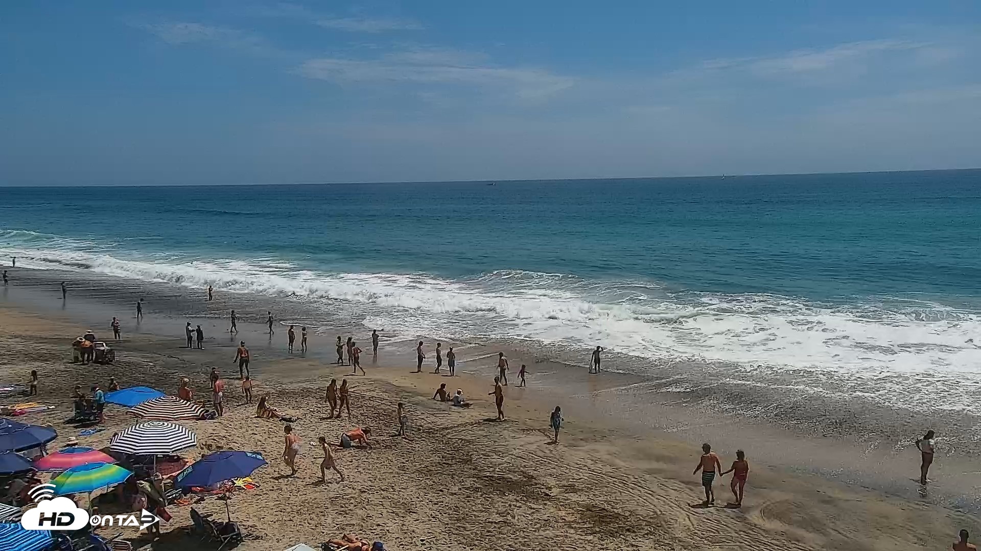 Snapshot of Carlsbad Beach Surf Live Webcam taken Jul 26, 2026, 2:16pm PDT