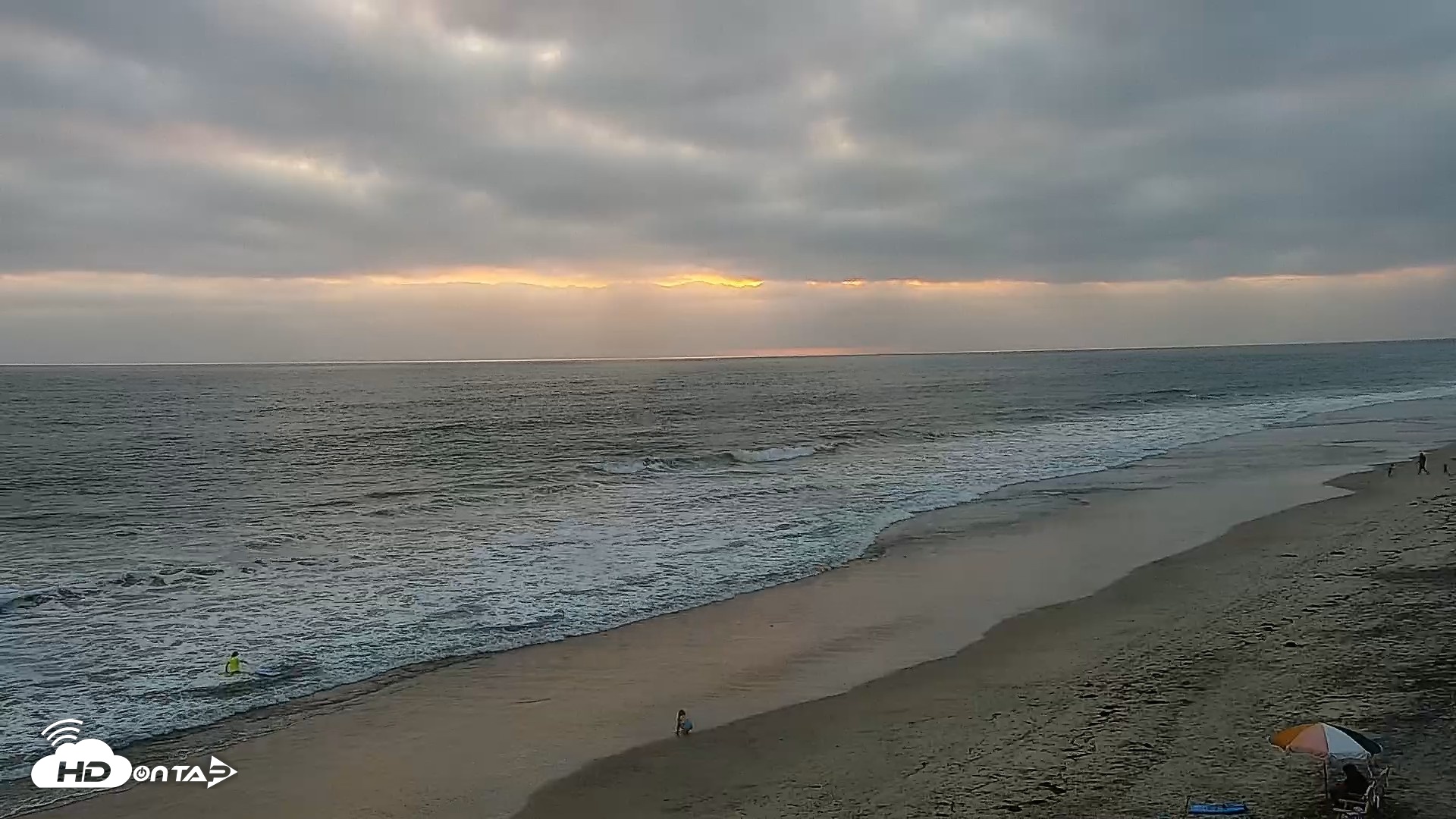 Snapshot of Carlsbad Beach Surf Live Webcam taken May 21, 2026, 7:35pm PDT