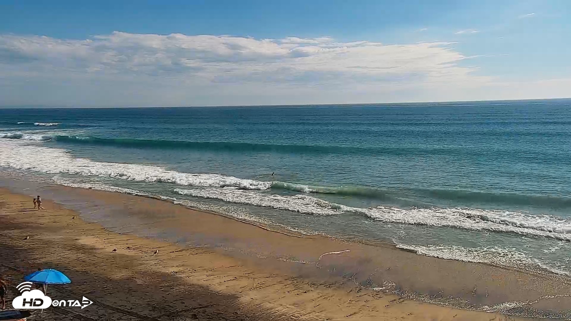 Snapshot of Carlsbad Beach Surf Live Webcam taken Sep 9, 2026, 4:14pm PDT