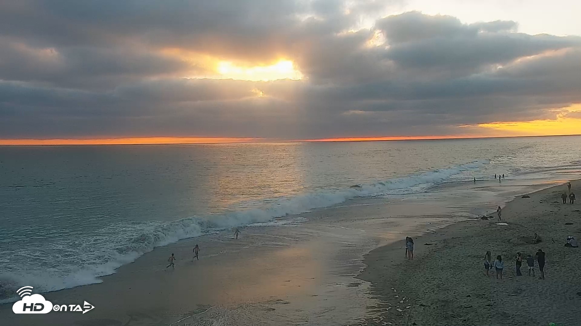 Snapshot of Carlsbad Beach Surf Live Webcam taken Jun 26, 2026, 7:41pm PDT