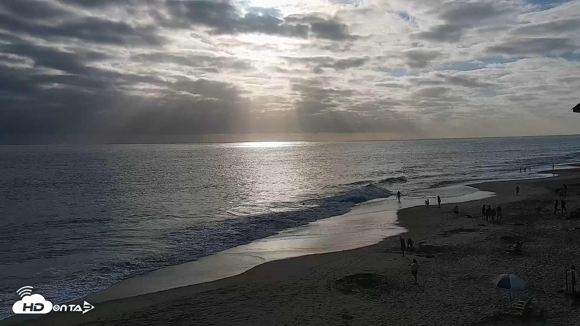 Snapshot of Carlsbad Beach Surf Live Webcam taken Jun 28, 2026, 6:52pm PDT