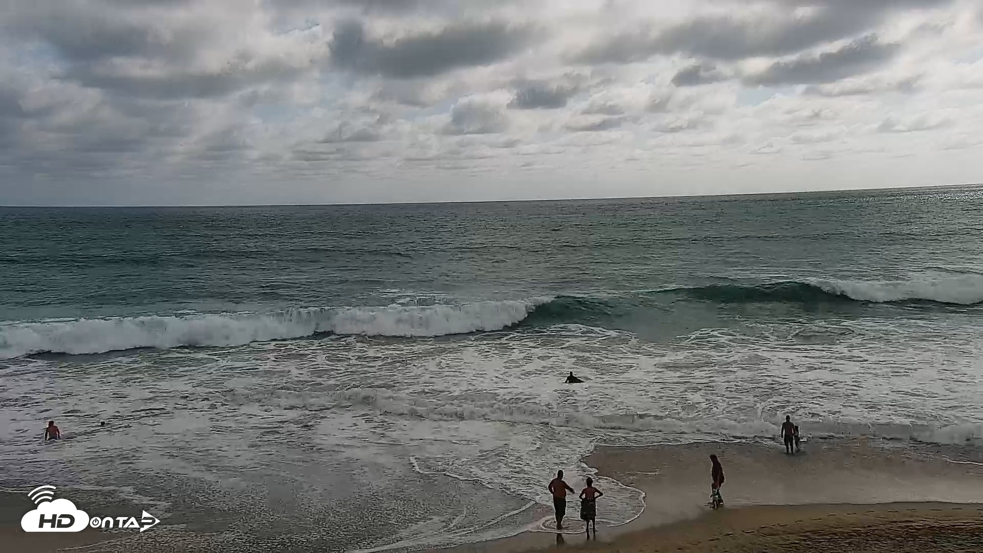 Snapshot of Carlsbad Beach Surf Live Webcam taken Jun 30, 2026, 4:49pm PDT