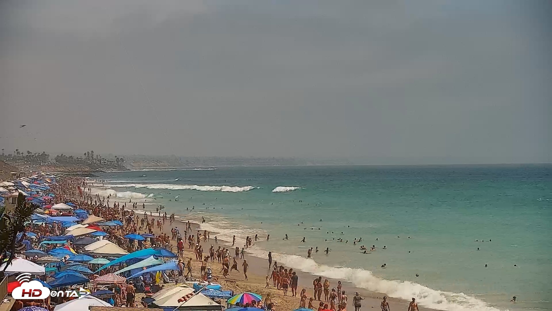 Snapshot of Carlsbad Beach Surf Live Webcam taken Jul 4, 2026, 2:38pm PDT