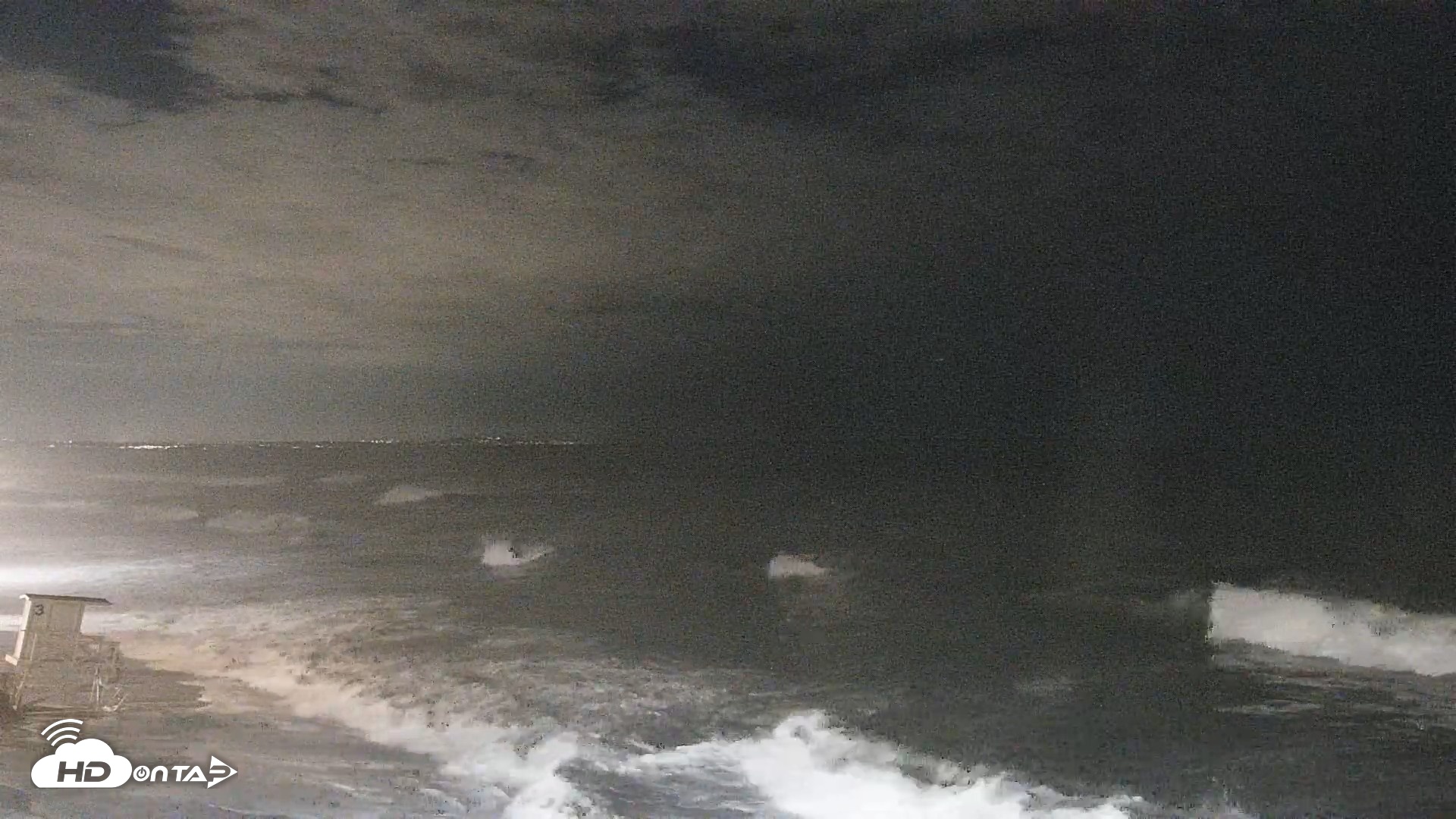 Snapshot of Carlsbad Beach Surf Live Webcam taken Sep 8, 2026, 8:01pm PDT
