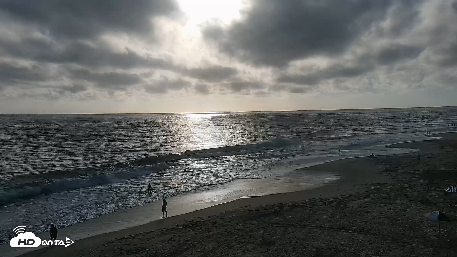 Snapshot of Carlsbad Beach Surf Live Webcam taken Jul 7, 2026, 6:50pm PDT