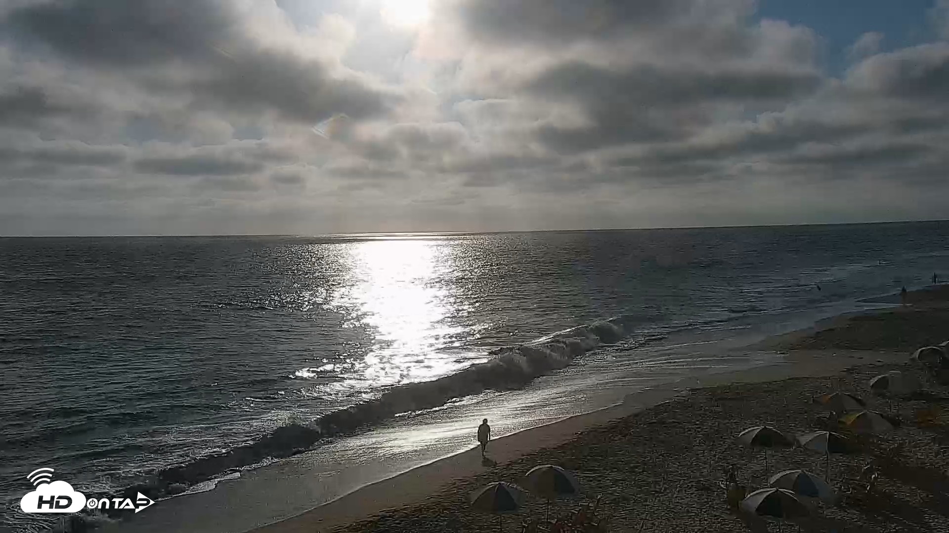 Snapshot of Carlsbad Beach Surf Live Webcam taken Jul 13, 2026, 6:36pm PDT