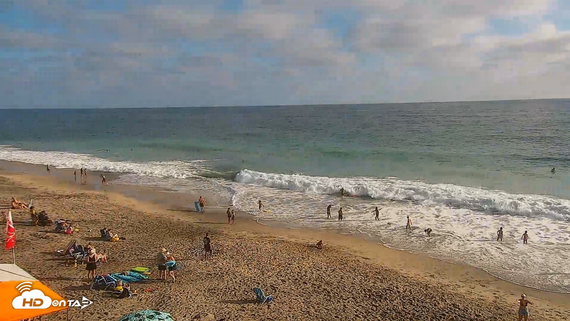 Snapshot of Carlsbad Beach Surf Live Webcam taken Jul 31, 2026, 6:07pm PDT