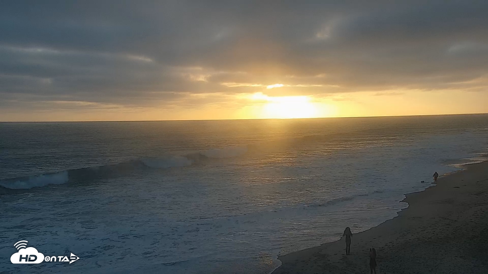 Snapshot of Carlsbad Beach Surf Live Webcam taken Jun 15, 2026, 7:35pm PDT