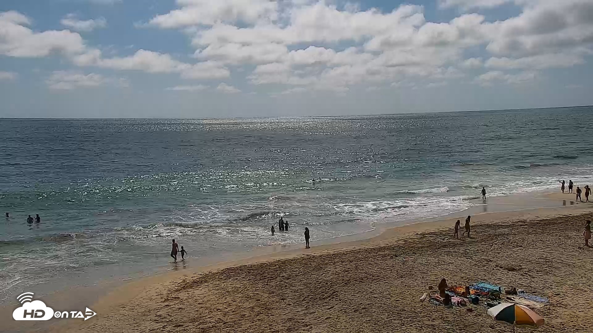 Snapshot of Carlsbad Beach Surf Live Webcam taken Jul 1, 2026, 4:14pm PDT