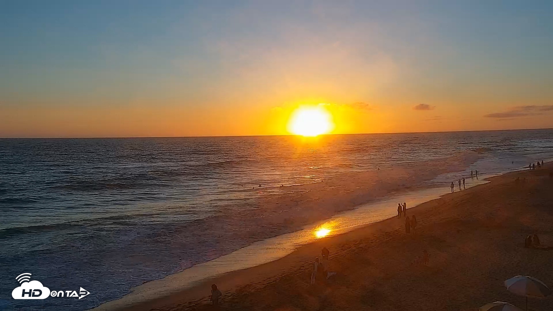 Snapshot of Carlsbad Beach Surf Live Webcam taken Jul 22, 2026, 7:50pm PDT