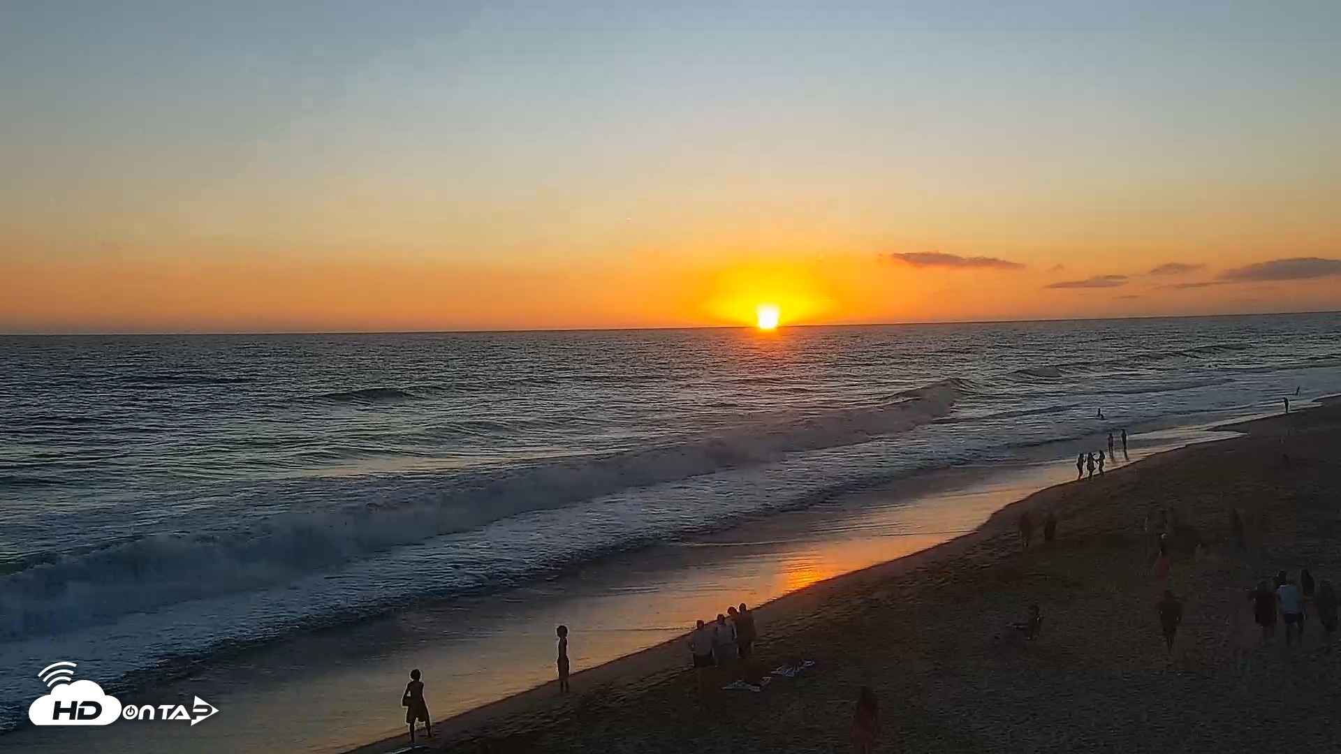 Snapshot of Carlsbad Beach Surf Live Webcam taken Jul 22, 2026, 7:54pm PDT
