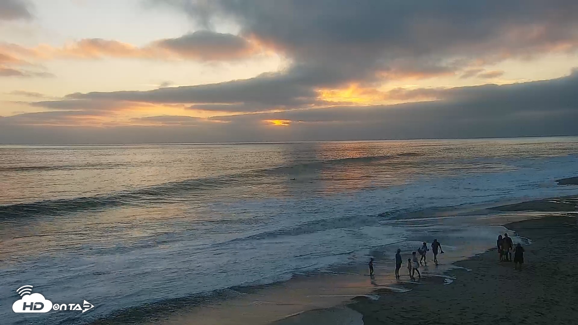 Snapshot of Carlsbad Beach Surf Live Webcam taken Jul 27, 2026, 7:43pm PDT