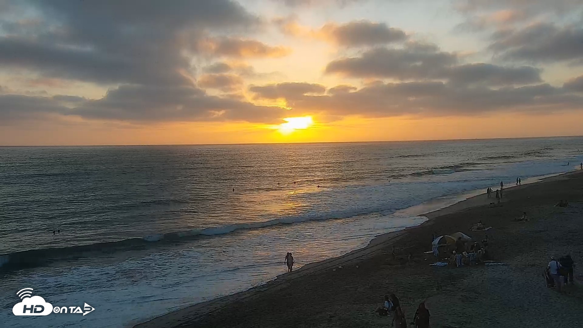 Snapshot of Carlsbad Beach Surf Live Webcam taken Aug 1, 2026, 7:43pm PDT