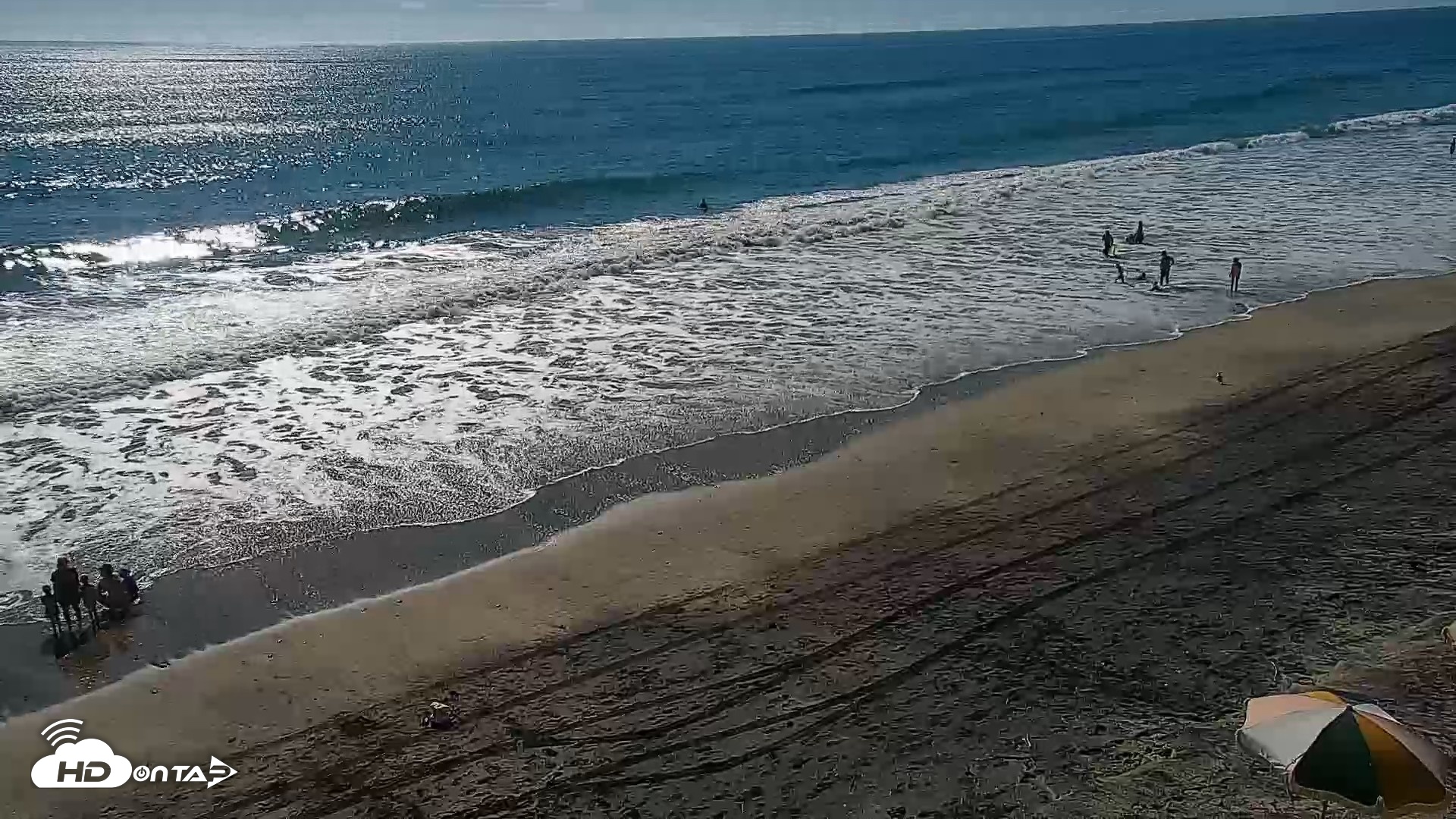 Snapshot of Carlsbad Beach Surf Live Webcam taken Sep 9, 2026, 4:15pm PDT