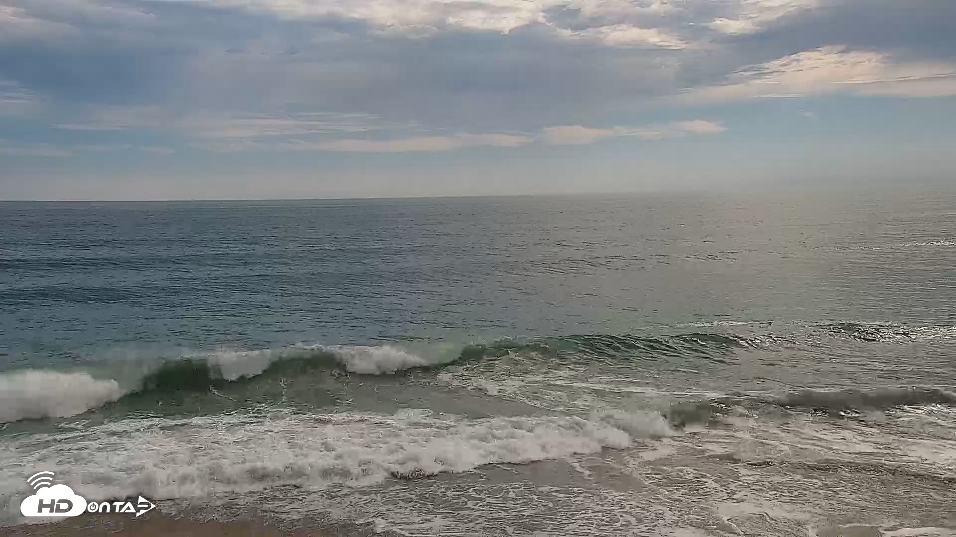 Snapshot of Carlsbad Beach Surf Live Webcam taken Jul 20, 2026, 4:32pm PDT