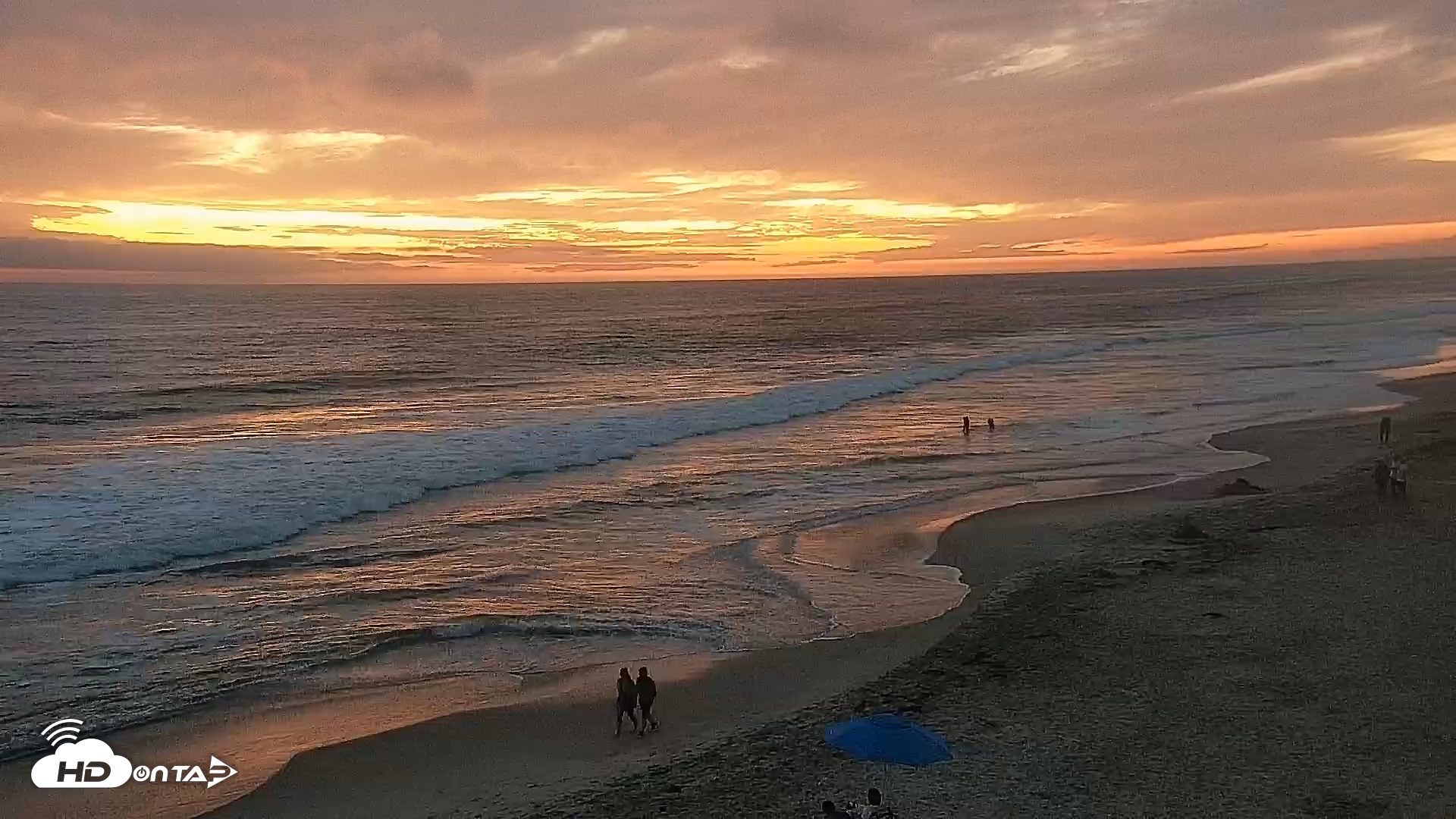 Snapshot of Carlsbad Beach Surf Live Webcam taken Sep 1, 2025, 7:40pm PDT