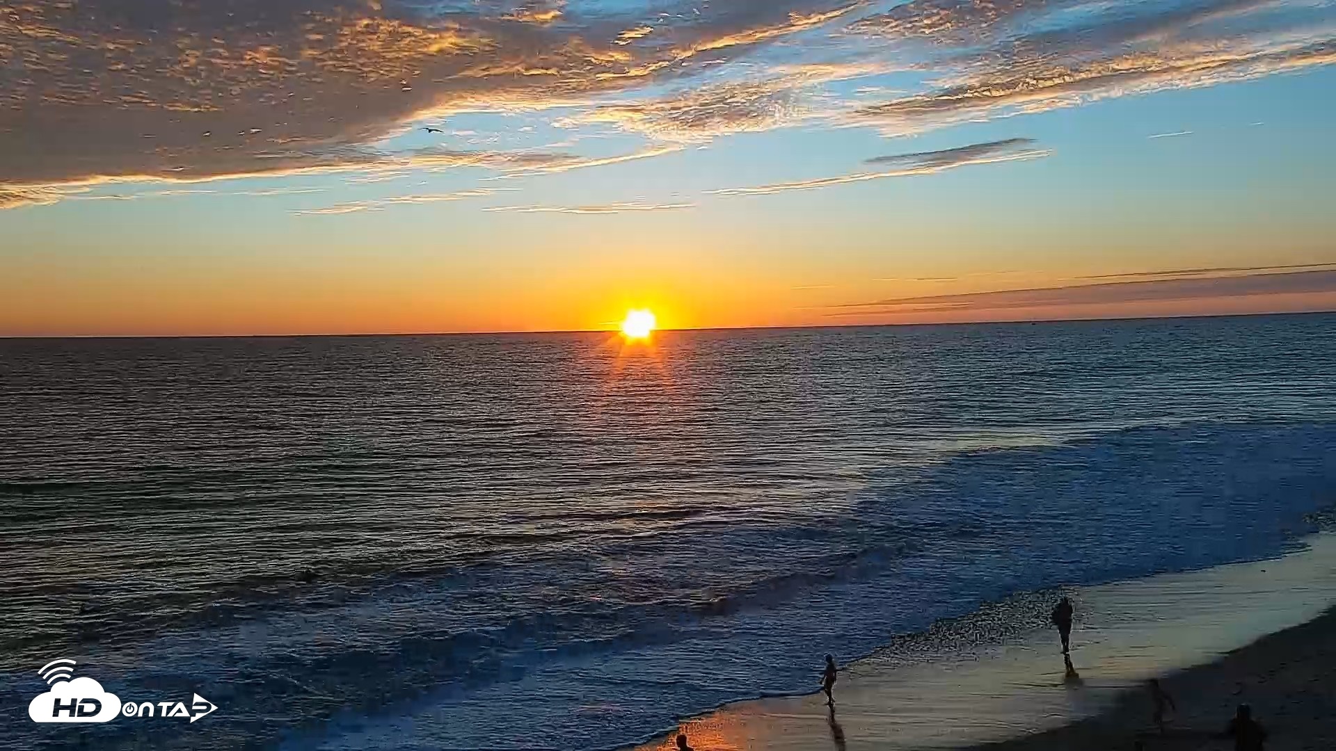 Snapshot of Carlsbad Beach Surf Live Webcam taken Sep 5, 2026, 7:08pm PDT