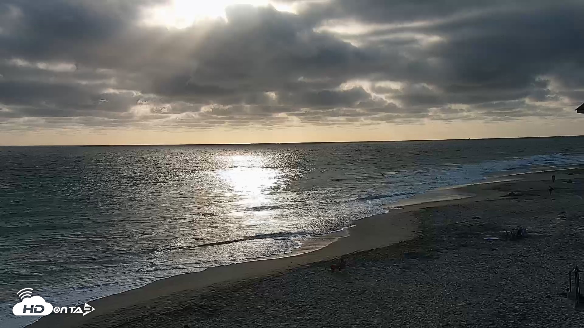 Snapshot of Carlsbad Beach Surf Live Webcam taken Jun 30, 2026, 6:39pm PDT