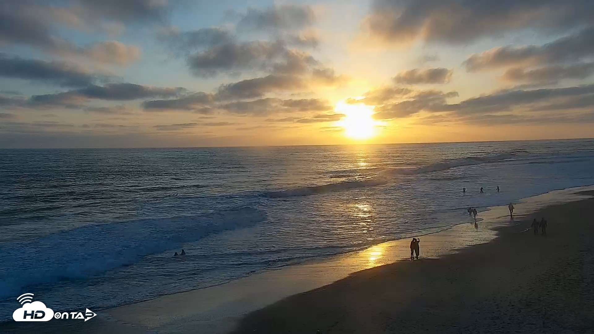 Snapshot of Carlsbad Beach Surf Live Webcam taken Jun 9, 2026, 7:46pm PDT