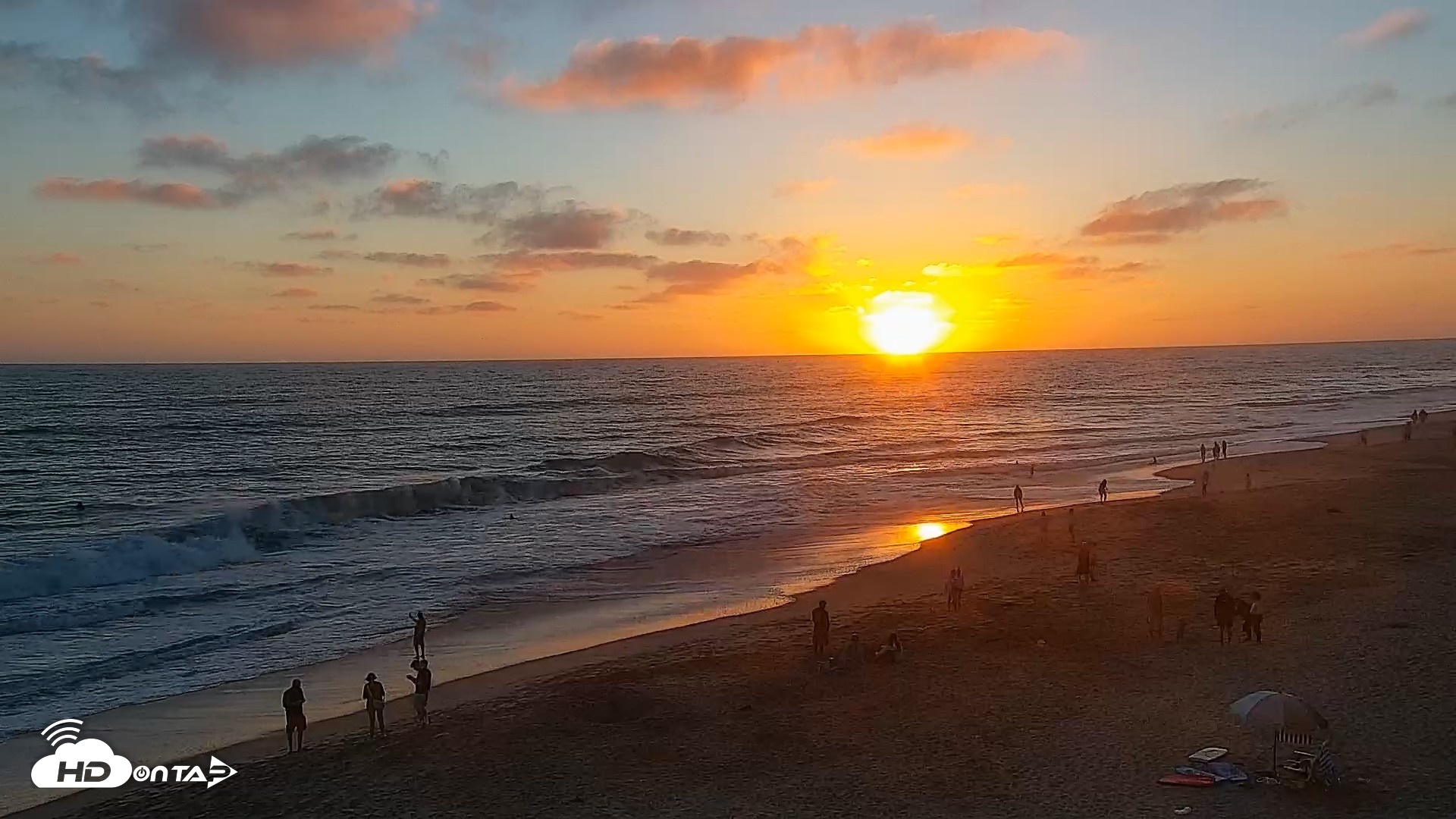 Snapshot of Carlsbad Beach Surf Live Webcam taken Jul 6, 2026, 7:58pm PDT