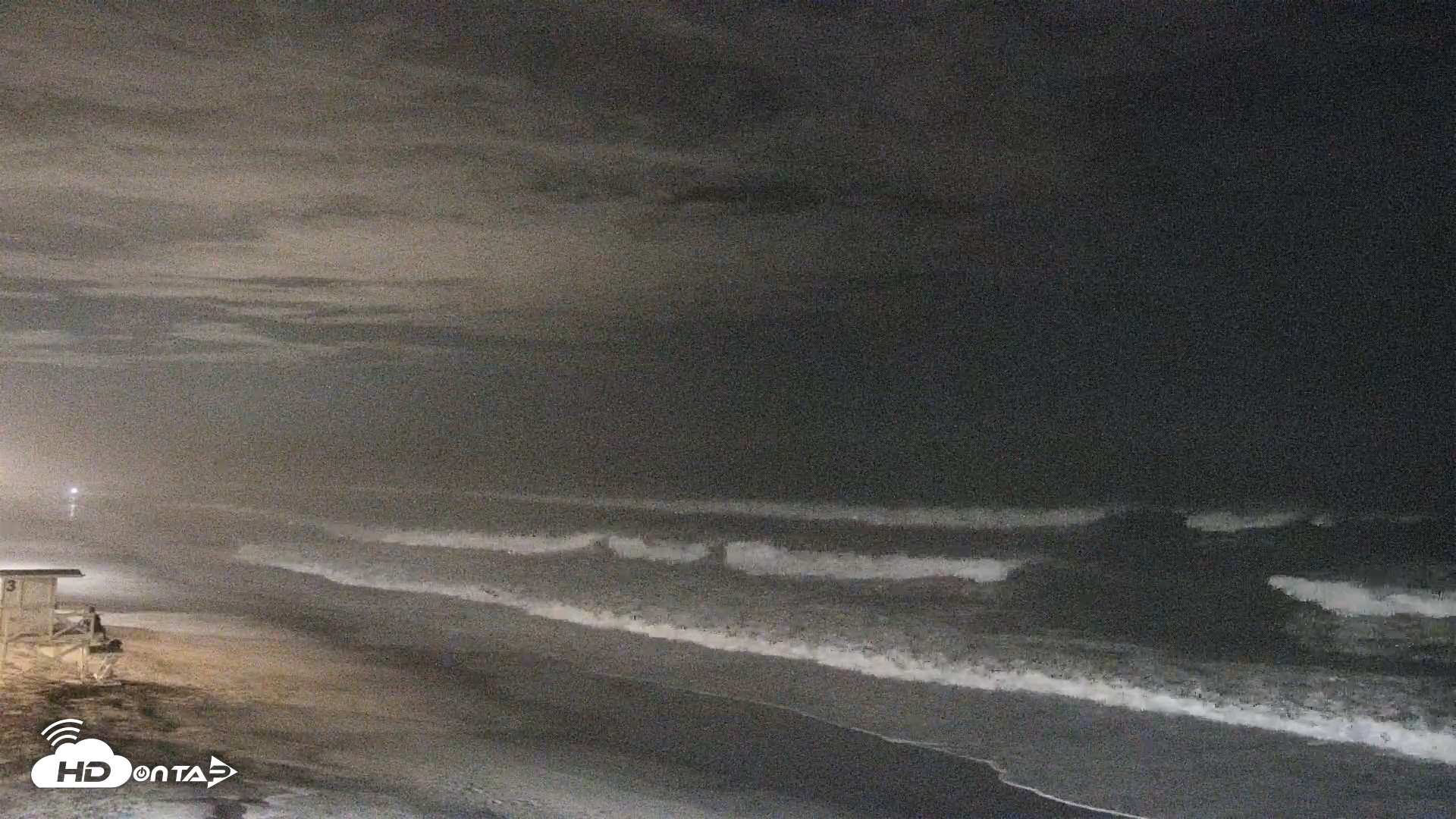 Snapshot of Carlsbad Beach Surf Live Webcam taken Sep 7, 2026, 12:20am PDT