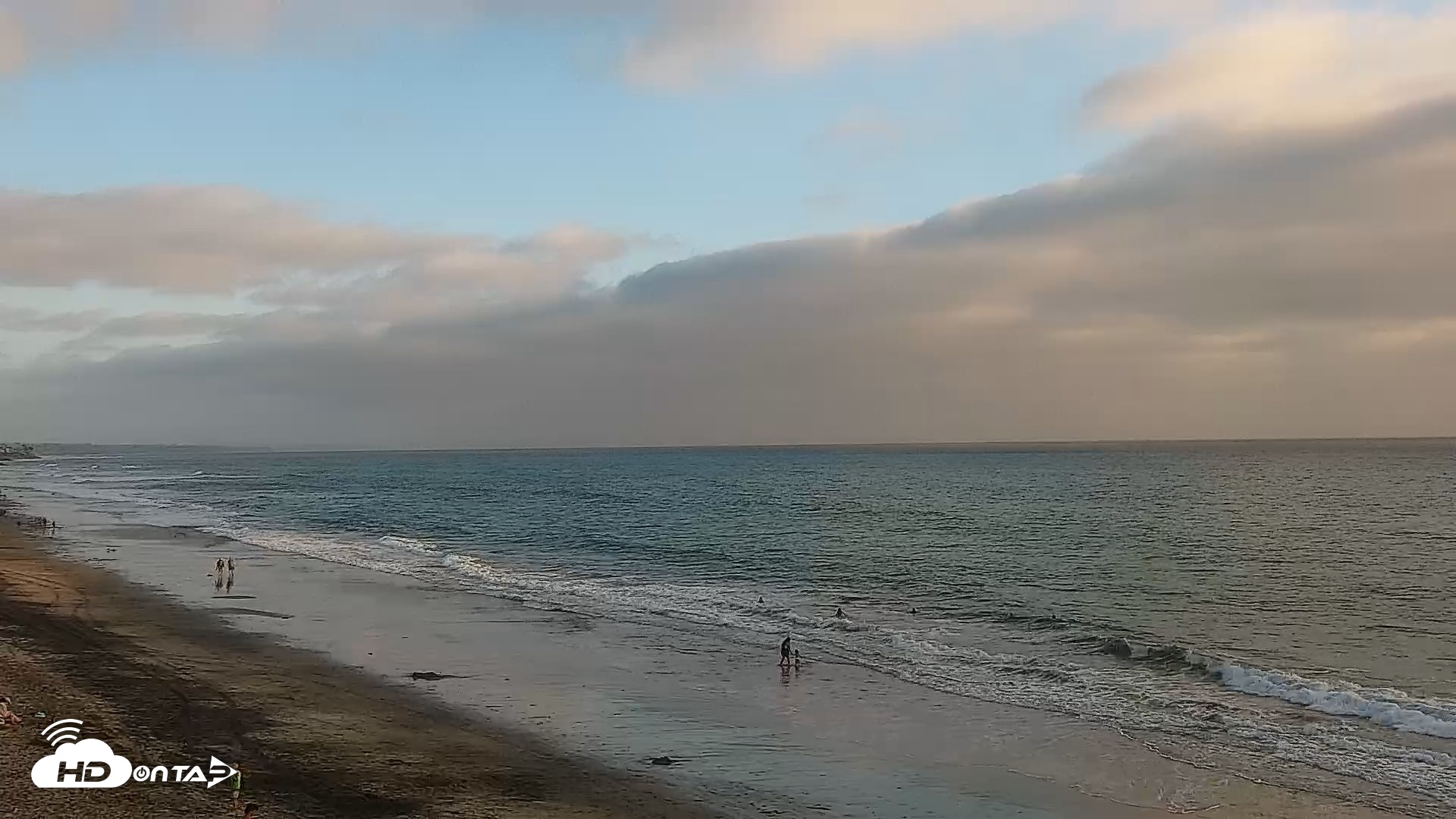 Snapshot of Carlsbad Beach Surf Live Webcam taken Sep 14, 2026, 6:00pm PDT