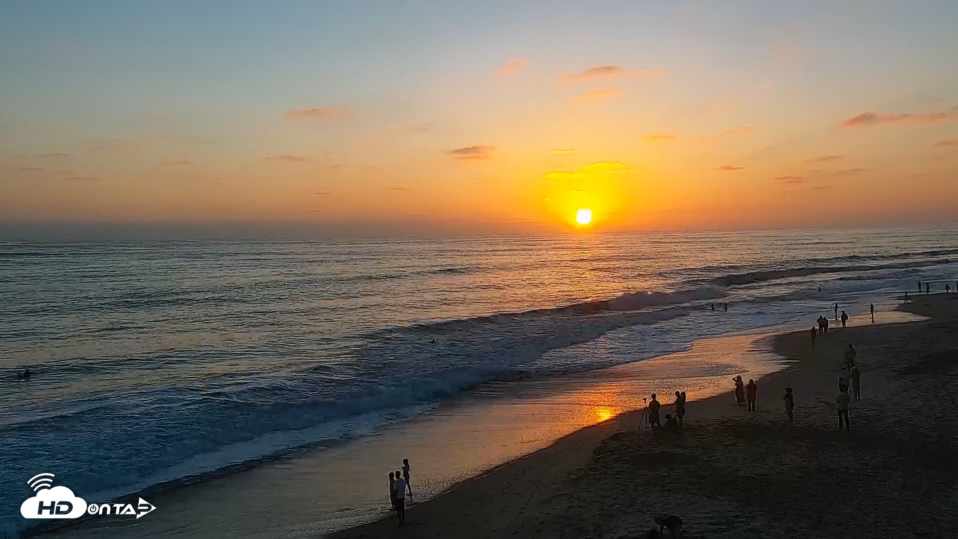 Snapshot of Carlsbad Beach Surf Live Webcam taken Jul 9, 2026, 7:55pm PDT