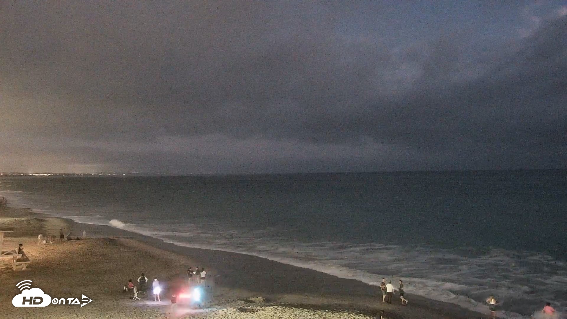 Snapshot of Carlsbad Beach Surf Live Webcam taken Jul 3, 2026, 8:44pm PDT