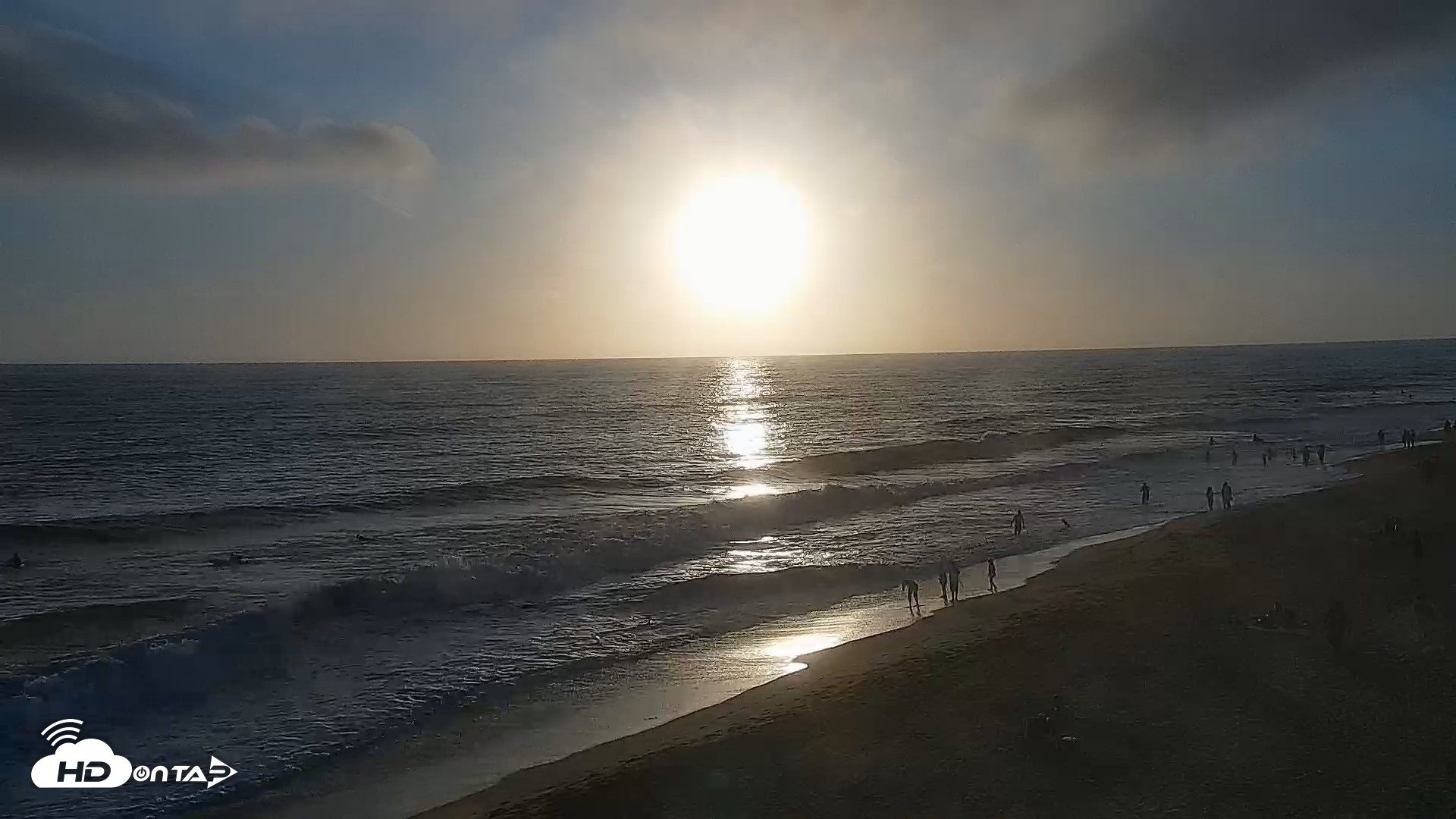 Snapshot of Carlsbad Beach Surf Live Webcam taken Jul 23, 2026, 7:30pm PDT