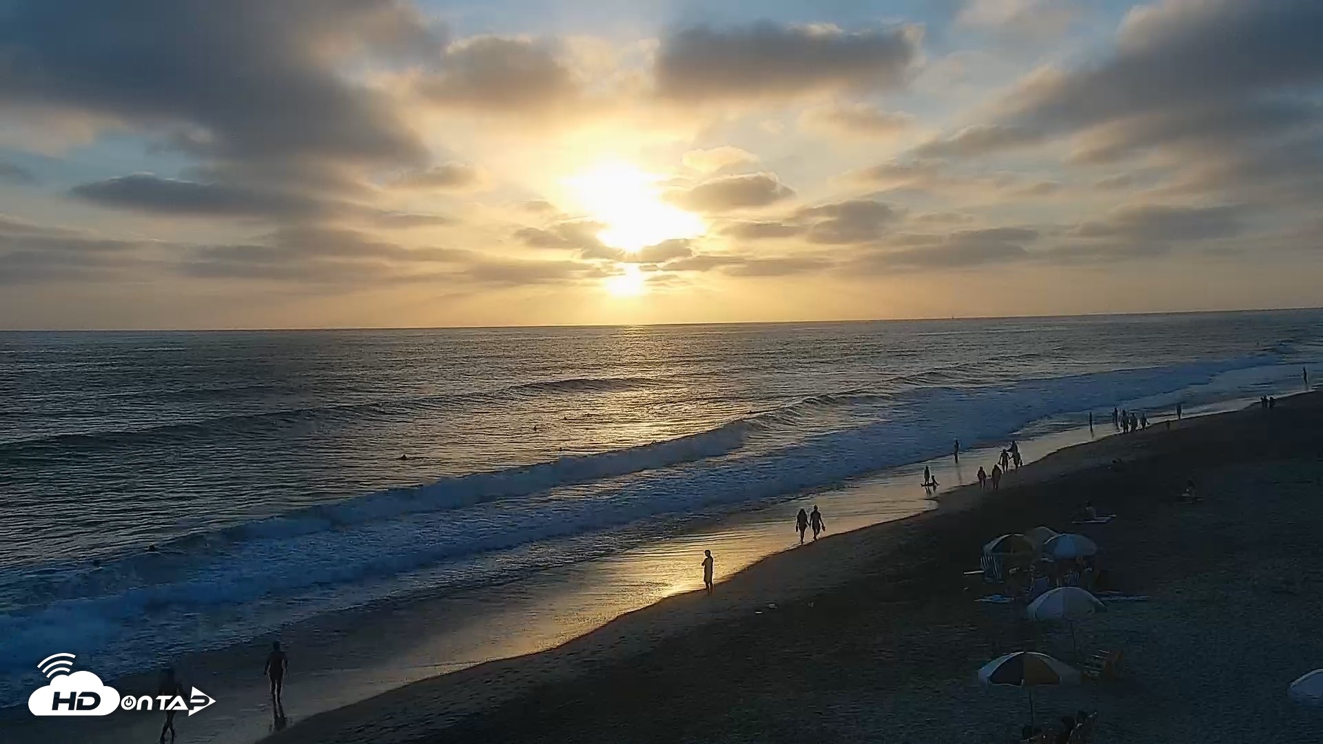 Snapshot of Carlsbad Beach Surf Live Webcam taken Aug 1, 2026, 7:32pm PDT