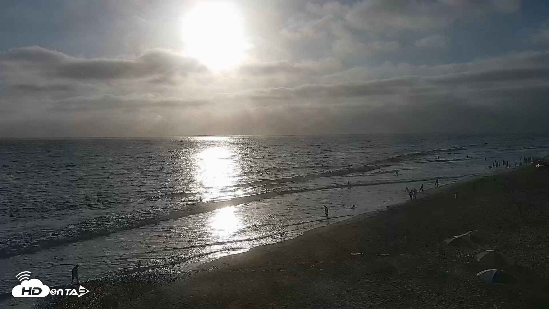 Snapshot of Carlsbad Beach Surf Live Webcam taken Aug 2, 2026, 6:54pm PDT