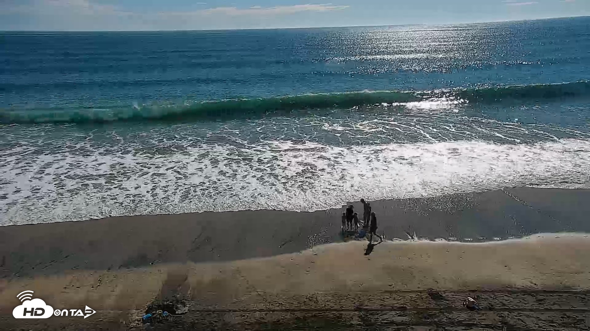 Snapshot of Carlsbad Beach Surf Live Webcam taken Sep 9, 2026, 4:14pm PDT